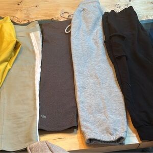 Alo yoga bundle $100 for all 5 items